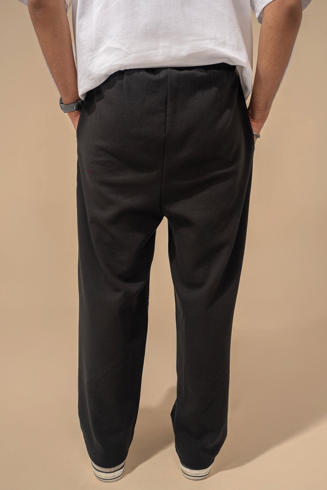 RELAXED FIT TEXTURED TROUSERS
