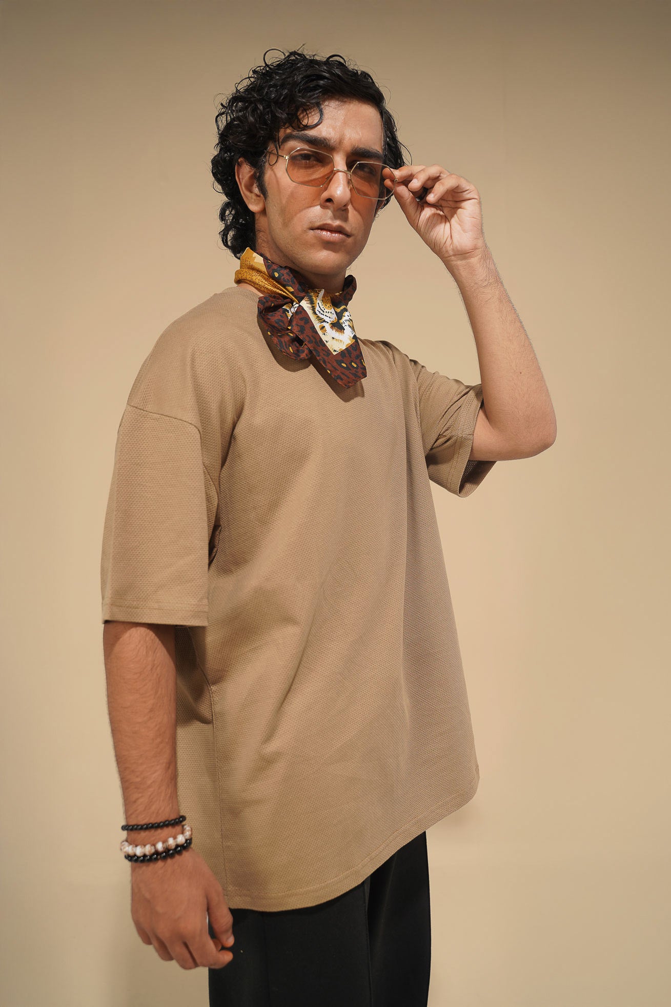 TEXTURED T-SHIRT